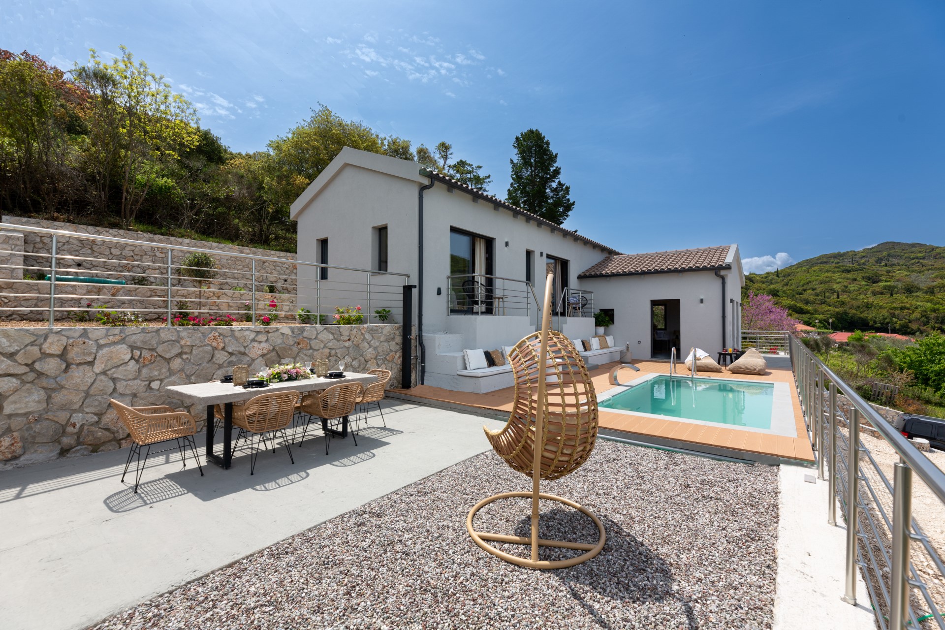 Phos & Physis Luxury Villa